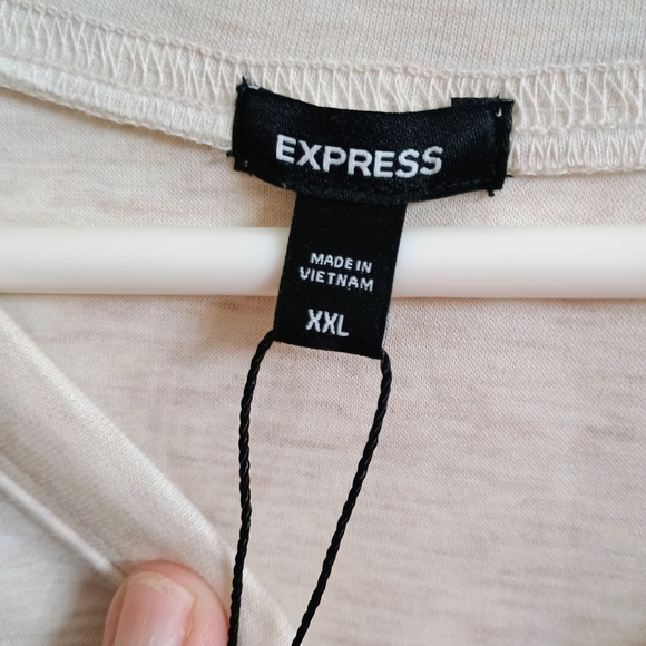 Express Cream Sweatshirt - Picture 4 of 5